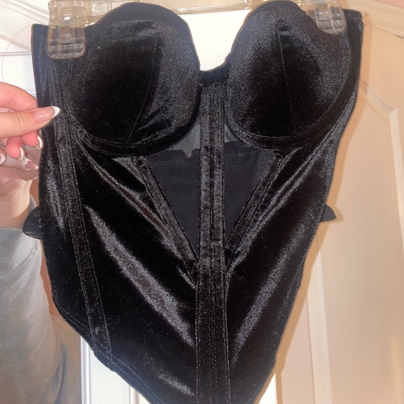 Fashion Nova: Velvet Bustier Top - Picture 4 of 4